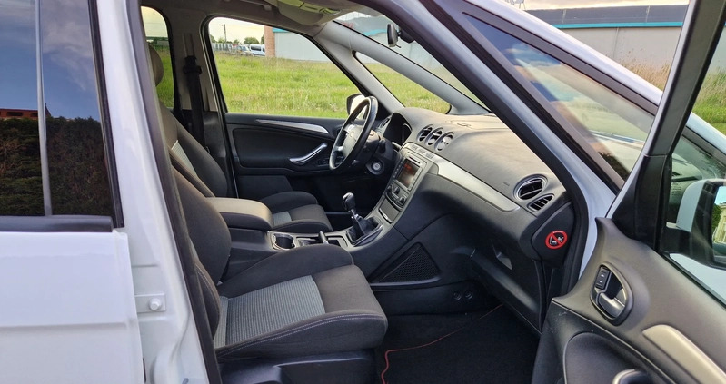 Ford S-Max cena 37900 przebieg: 239000, rok produkcji 2014 z Gniezno małe 211
